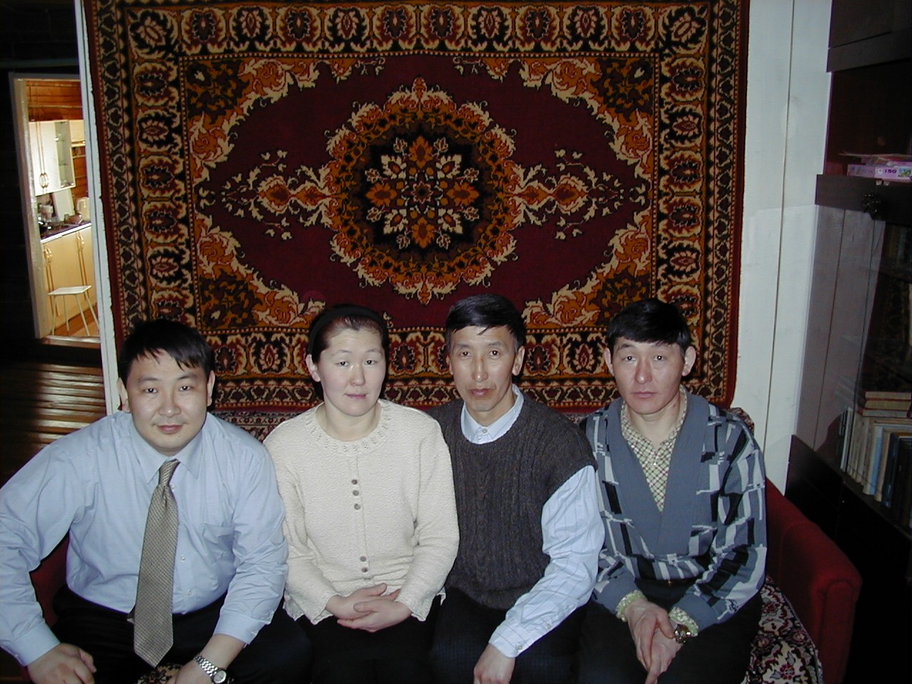 Хангаласцы в 2000 году.